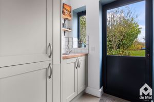 Photo 14- click for photo gallery